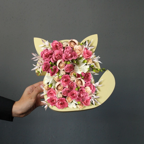 Фігурна коробка для квітів Лисиця